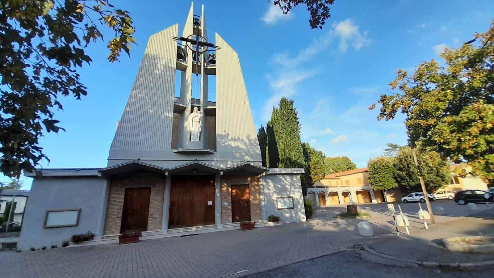 Esterno Parrocchia Regina Della Pace Esterno Parrocchia Regina Della Pace